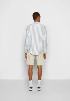 Pier One Overhemd -Light Blue/White 13 Pier One Overhemd -Light Blue/White -Mode Herenkleding Winkel 11e4d79f744648cc9aef0b3334080fcb