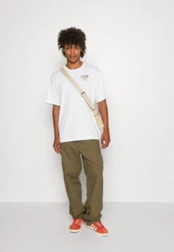 YOURTURN Orange Fruit Graphic Tee- T-Shirt Print - White 9 YOURTURN Orange Fruit Graphic Tee- T-Shirt Print - White -Mode Herenkleding Winkel 1c348200578f43f7ac005daf916dbbe0