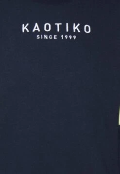 Kaotiko Sud Cap Ewan - Hoodie - Navy/Green/Coral 7 Kaotiko Sud Cap Ewan - Hoodie - Navy/Green/Coral -Mode Herenkleding Winkel 23b553e0d28c40fcb86836a12f532e8e