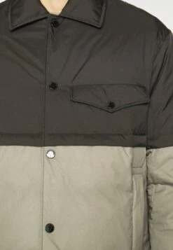 Emporio Armani Jacket - Gewatteerde Jas - Multi-Coloured 19 Emporio Armani Jacket - Gewatteerde Jas - Multi-Coloured -Mode Herenkleding Winkel 2df6f0b3f81e4bbbb21f54545e19f1d6