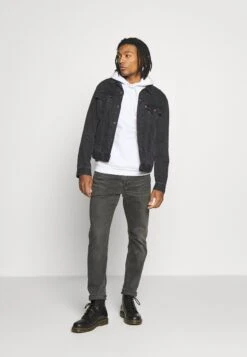 YOURTURN Hoodie - White 10 YOURTURN Hoodie - White -Mode Herenkleding Winkel 367f38ac59b04521a26b03cb513d4c7d