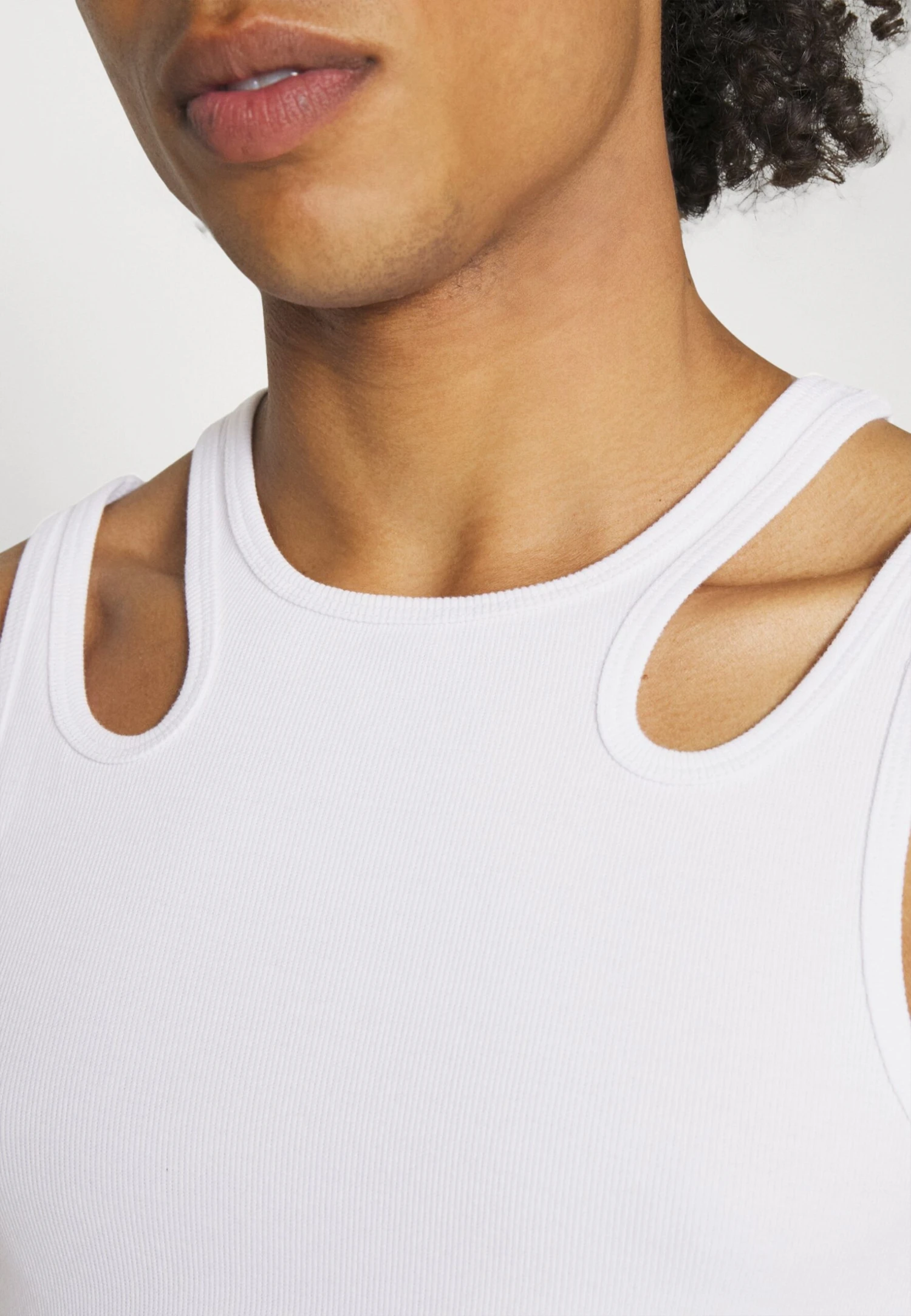 YOURTURN Unisex - Top - White 8 YOURTURN Unisex - Top - White - Afbeelding 6