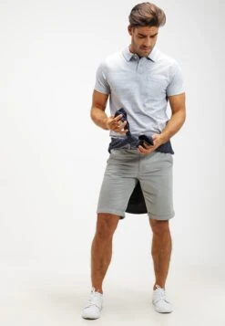 Pier One Poloshirt - Light Blue Melange 8 Pier One Poloshirt - Light Blue Melange -Mode Herenkleding Winkel 5383855db8554a0ca44c149865337c13