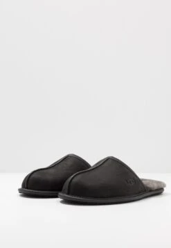 Ugg Scuff - Pantoffels - Black 10 Ugg Scuff - Pantoffels - Black -Mode Herenkleding Winkel 55568eeb31cd4a09b39169776c6b0127