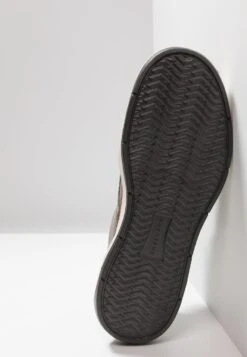 Skechers Moreno - Sneakers Laag - Taupe -Mode Herenkleding Winkel 6ea3e5982b3a4b8b917daac804967e26