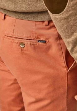 Hackett London Core Kensington - Chino - Orange 10 Hackett London Core Kensington - Chino - Orange -Mode Herenkleding Winkel 77516dde7d904fa8acf7dd8e9d97fcfc