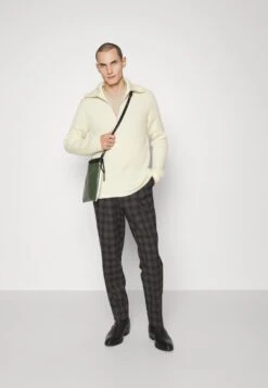 NN07 Holger - Trui - Ecru -Mode Herenkleding Winkel 84337c2336594c10acda9e66a6f18a5b