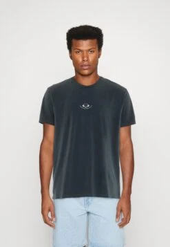 Kaotiko Washed Free Your Mind Unisex - T-Shirt Print - Navy -Mode Herenkleding Winkel 8445691bcb084f6dac138665a3618f87