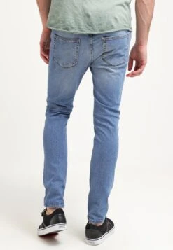 Pier One Slim Fit Jeans - Light Blue Denim 11 Pier One Slim Fit Jeans - Light Blue Denim -Mode Herenkleding Winkel 9ce69a79e7f24d82919ce673ea1c8949