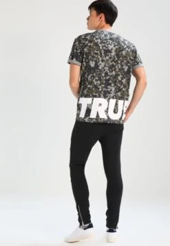 Pier One Biker Jogger - Trainingsbroek - Black 10 Pier One Biker Jogger - Trainingsbroek - Black -Mode Herenkleding Winkel 9e1fd48a4e81410d808b9d9d17a80062