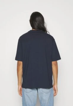 YOURTURN 3Pack Unisex - T-Shirt Basic - Olive, Beige, Dark Blue 12 YOURTURN 3Pack Unisex - T-Shirt Basic - Olive, Beige, Dark Blue -Mode Herenkleding Winkel 9f9a01de948147abbb671e599bbe7b9f