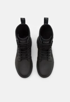 Dr. Martens Combs Ii Unisex - Veterboots - Black 11 Dr. Martens Combs Ii Unisex - Veterboots - Black -Mode Herenkleding Winkel a4c06f52e39d4cc288bcf0f9447602de