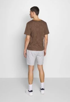 Pier One 2 Pack - Shorts -Light Grey /Black 12 Pier One 2 Pack - Shorts -Light Grey /Black -Mode Herenkleding Winkel a95507bb1b644136a259c68258b032f4