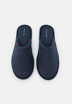 Pier One Pantoffels - Dark Blue 11 Pier One Pantoffels - Dark Blue -Mode Herenkleding Winkel a980ddae57c846959579e8a4a1384f89