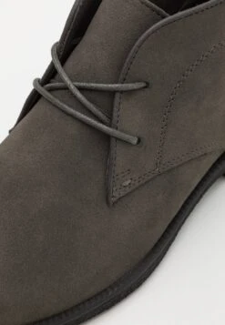 Pier One Unisex - Sportieve Veterschoenen - Grey 13 Pier One Unisex - Sportieve Veterschoenen - Grey -Mode Herenkleding Winkel b251e44b3e5a412c95b96877ca3c165d