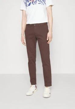 Pier One Chino - Dark Brown