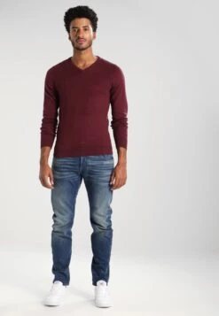 Pier One Trui - Bordeaux 9 Pier One Trui - Bordeaux -Mode Herenkleding Winkel b8efe27e420342469cb15a70d7fc5445