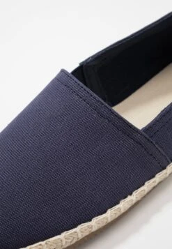 Pier One Rena Espadrille Unisex - Espadrilles - Dark Blue 17 Pier One Rena Espadrille Unisex - Espadrilles - Dark Blue -Mode Herenkleding Winkel ba8ecee5757141bbb150390478d64009
