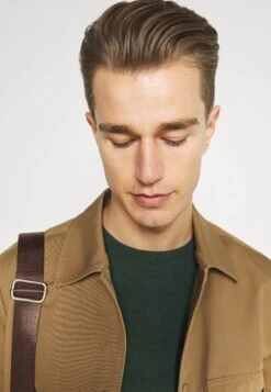 Pier One Basic Crewneck - Trui - Mottled Dark Green -Mode Herenkleding Winkel c4a75157027844b18a449c0bf30f39e5