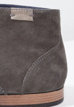 Pier One Veterschoenen - Shark/Cognac 13 Pier One Veterschoenen - Shark/Cognac -Mode Herenkleding Winkel ca6c9d7b82a449058960be26da75f18d