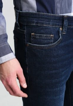 Pier One Basic - Straight Leg Jeans - Dark Blue Denim 11 Pier One Basic - Straight Leg Jeans - Dark Blue Denim -Mode Herenkleding Winkel cab4c5a817d8404784a40aa6e7e7d551