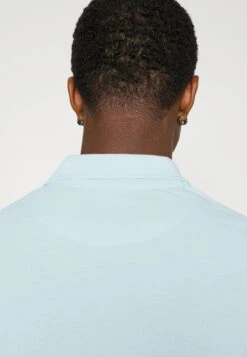 Pier One 3 Pack - Poloshirt - Light Blue/Blue/Dark Blue 13 Pier One 3 Pack - Poloshirt - Light Blue/Blue/Dark Blue -Mode Herenkleding Winkel dc8d7078be0349f2a66422bd4f6d92ae