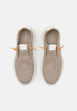 Pier One Sneakers Laag - Beige 11 Pier One Sneakers Laag - Beige -Mode Herenkleding Winkel e1e11fb9800f406ebbfc2036aeac7718