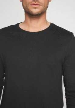 Pier One 2 Pack - Longsleeve - White/Black -Mode Herenkleding Winkel f0a28af1295b4a3493b2067c515db83b