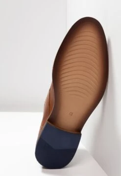 Pier One Leather - Veterschoenen - Cognac 11 Pier One Leather - Veterschoenen - Cognac -Mode Herenkleding Winkel f47ca42db8df499e9aede9cf8214a77b